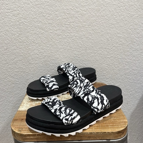 Women Sorel Roaming Two Strap Slide Sandals Size 9.5
